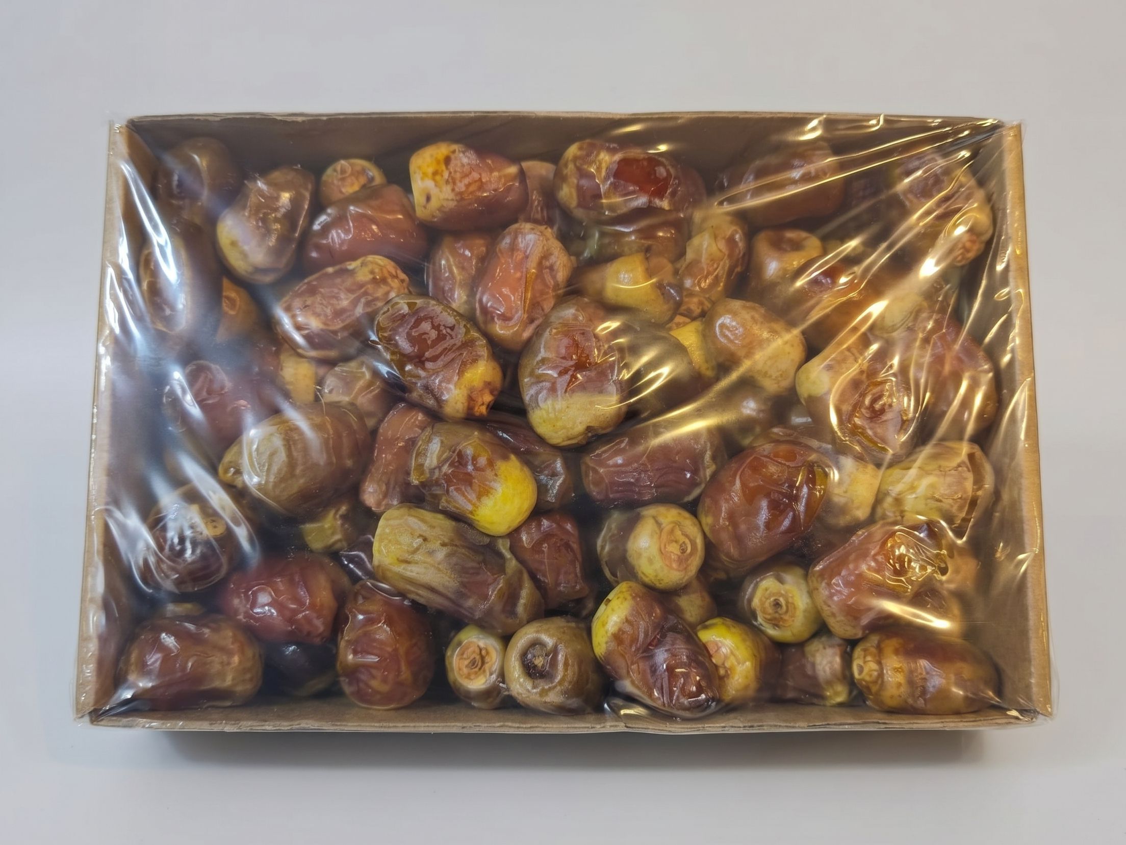 Premium Semi-dry Dates With Pits Small Size -800 G