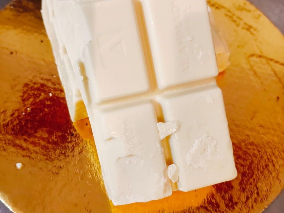 Raw White Chocolate Block – 250 g