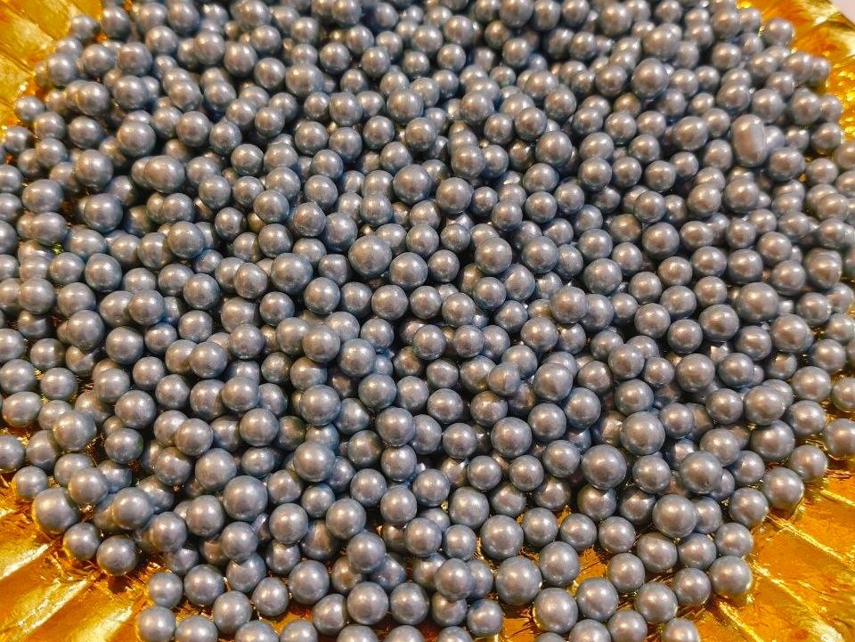 Silver Pearl Sprinkles balls – Large -210g