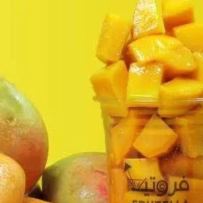 Mango cup with fresh pieces