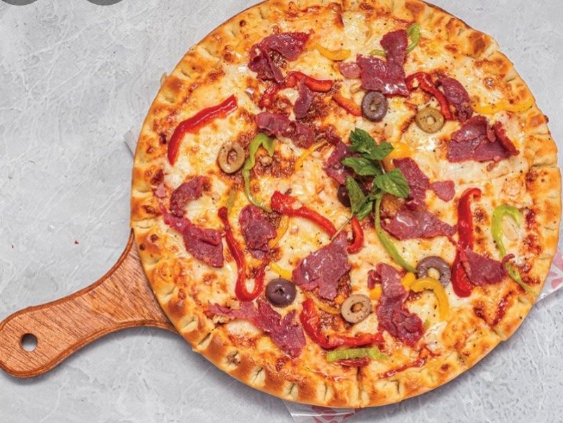 Smoked Meat Pizza