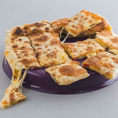 Medium pastrami pie