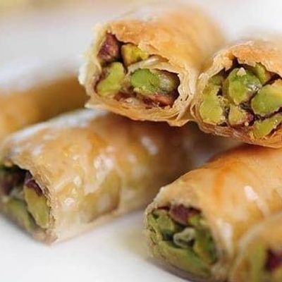Milk fingers with pistachios