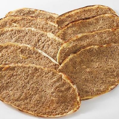 Meat Safiha With Yogurt