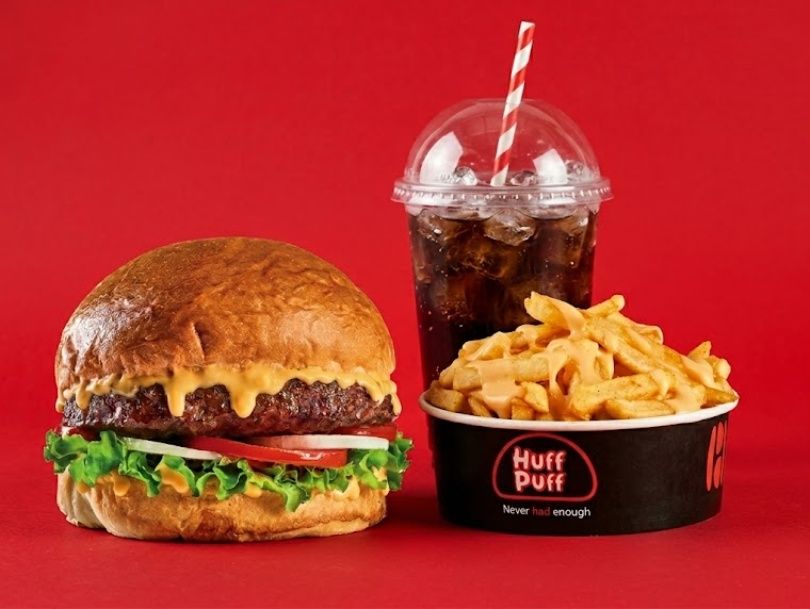 Deluxe Burger + Free Combo
