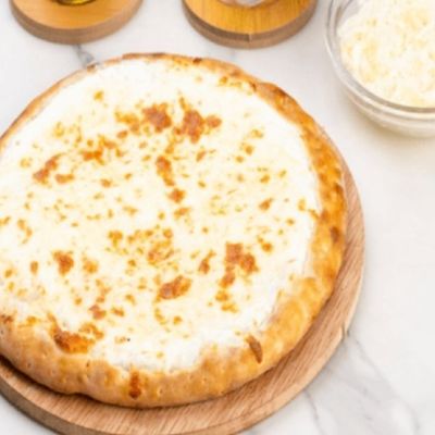 لبنة مع موزاريلا