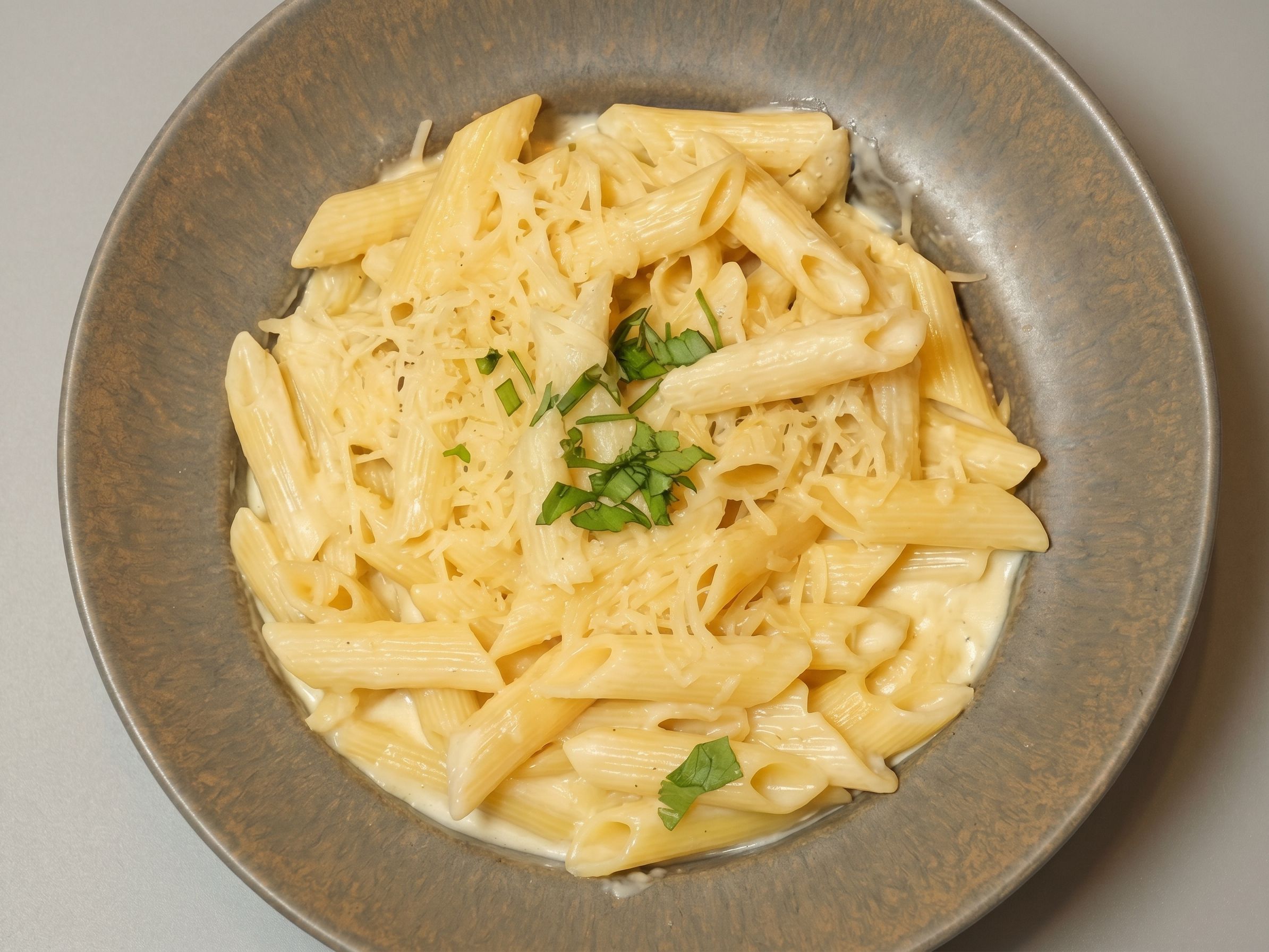 White Sauce Pasta With Chicken