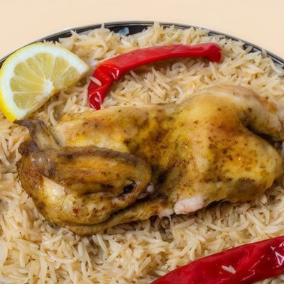 نصف دجاج حنيذ