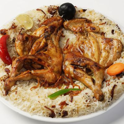 دجاج كامل مضبي