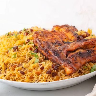 نصف دجاج مشوي على الفحم