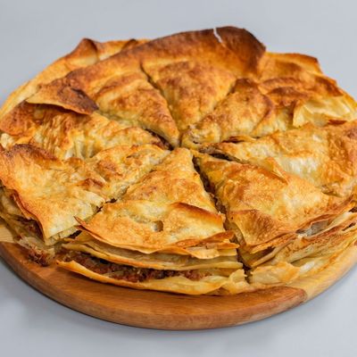 Traditional Rokak Falahi Tray With Baladi Meat