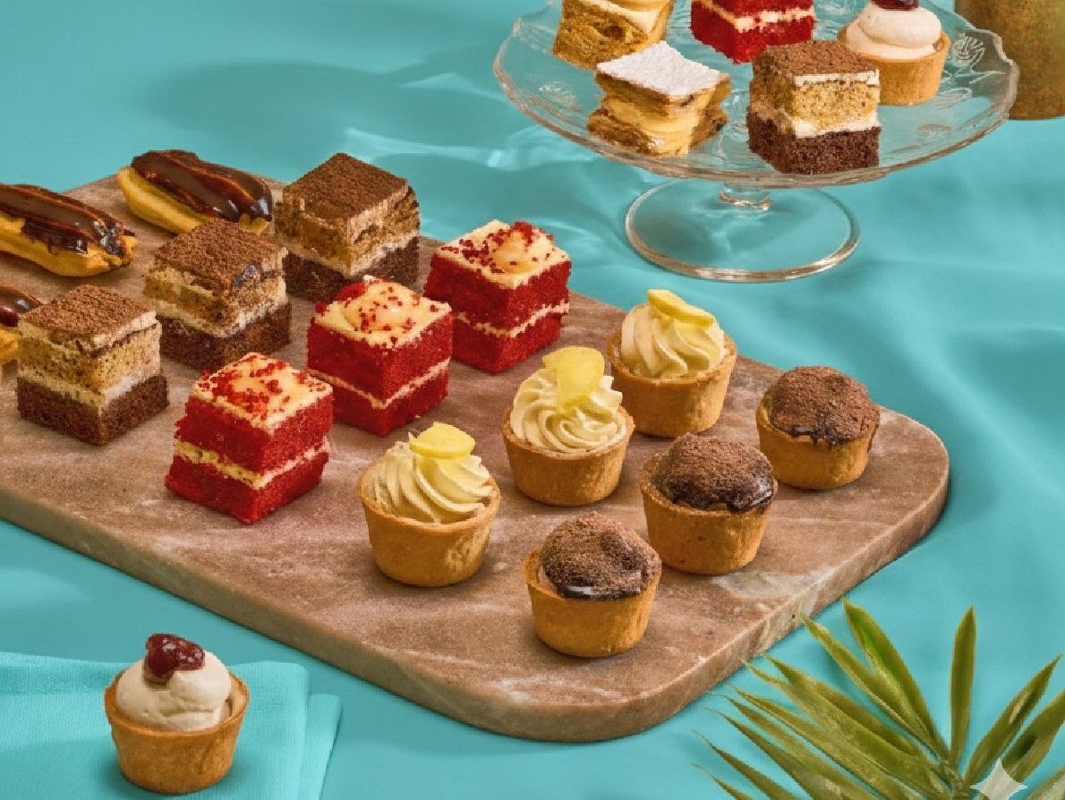 8-piece dessert box