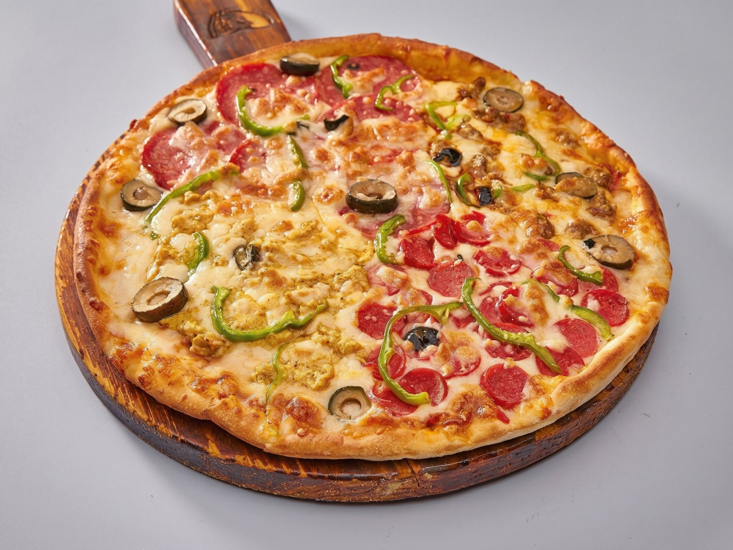 Large Brocar Pizza