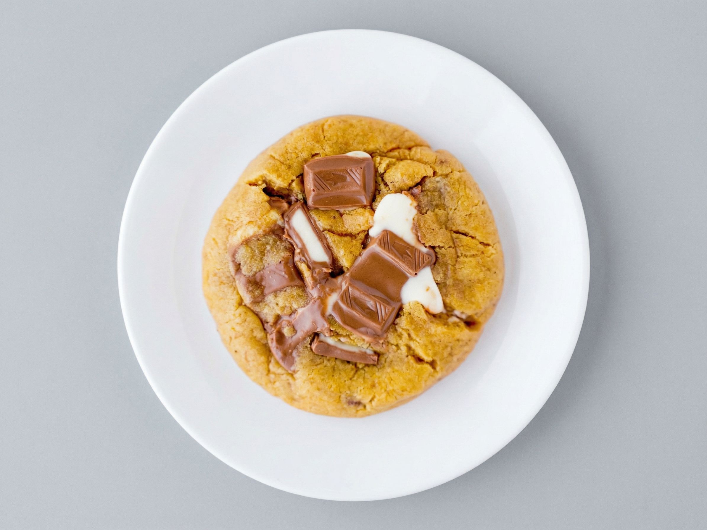 Kinder Chocolate Cookie