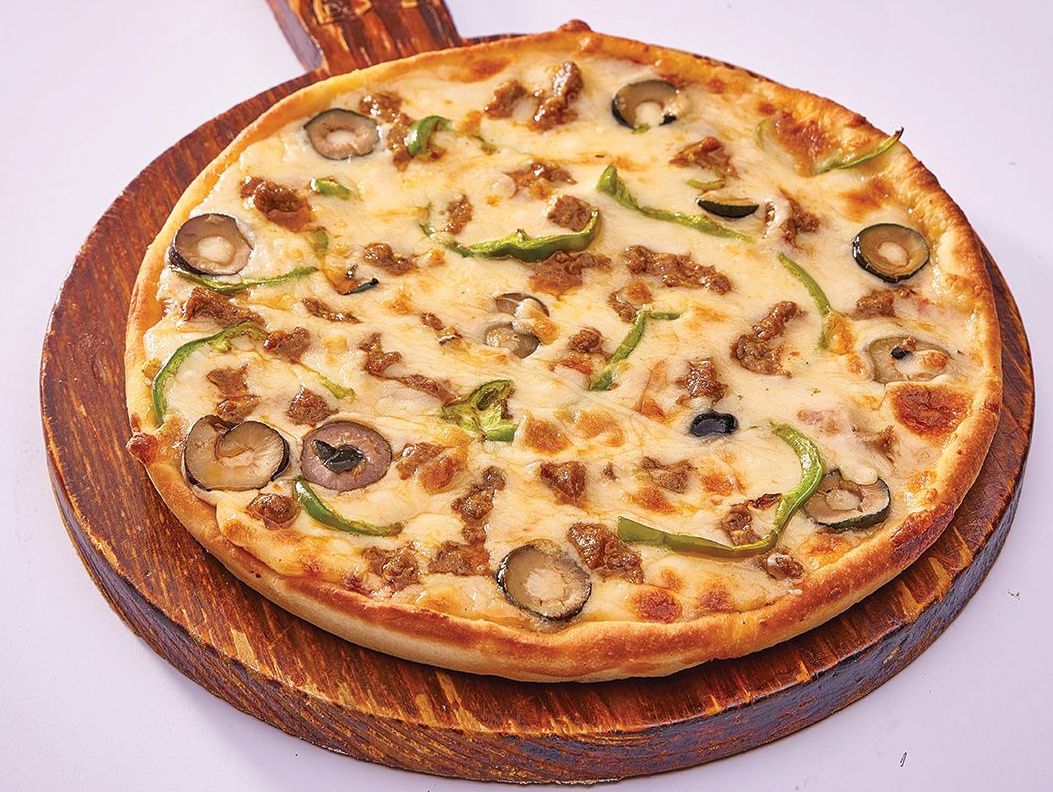 Large sausage pizza