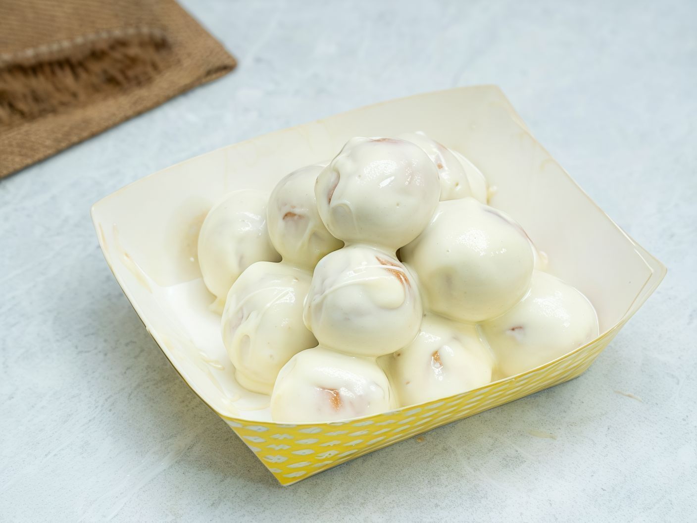 White sauce Zalabia