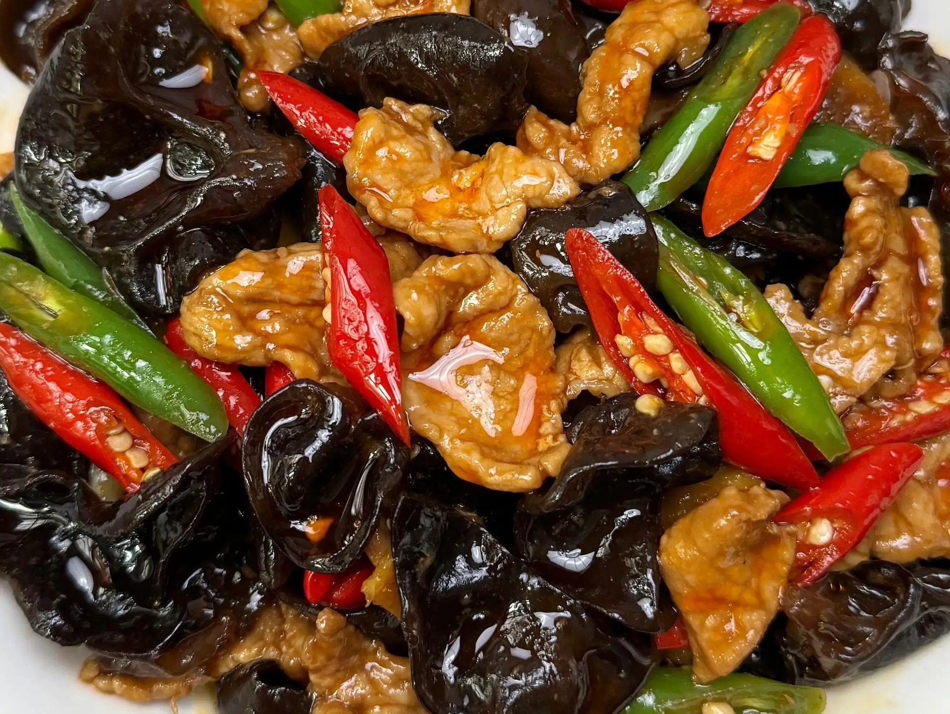 Stir-Fried Sauteed Meat with black Mushrooms
