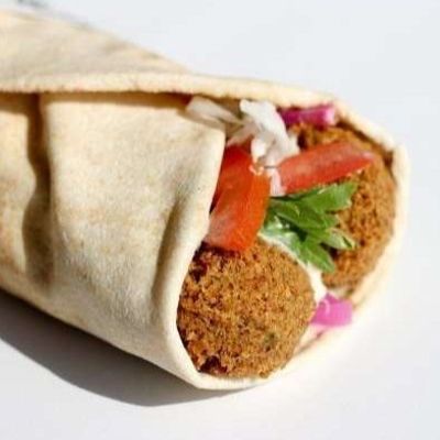 Flafel Tabakh Mix Chease And Pastrma