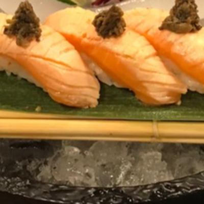 Seard Salmon Nigiri