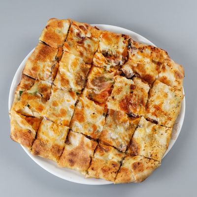 Royal's Elkatera Meat Mix Pie