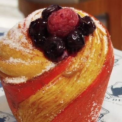 Cruffin Blueberry