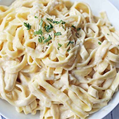 Fettuccine Alfredo