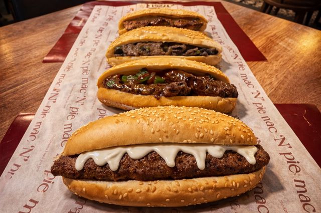 Box of 4 sandwiches from 8 choices