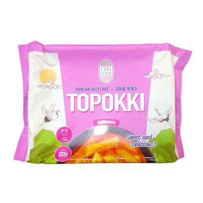 Korean Ricecake Tteokbokki with Creamy Carbonara Sauce