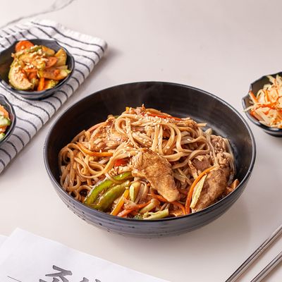 Stir Fried Chicken Noodles