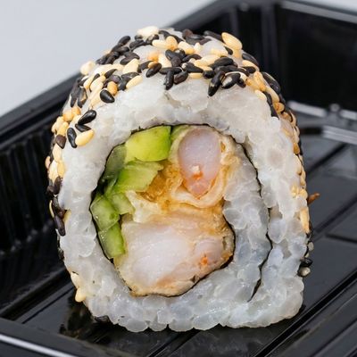 Ura Shrimp Tempura Maki 4 Pcs
