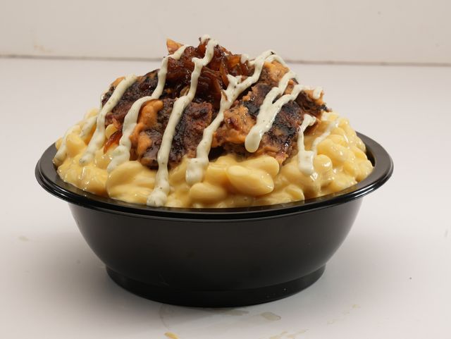 Burger with Mac and Cheese