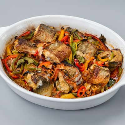 Eel with potatoes casserole