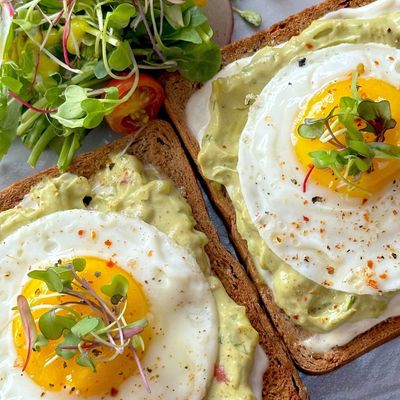 Avocado Eggs