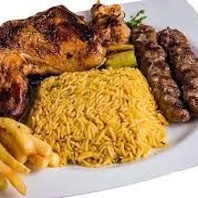 وجبة ربع دجاجة مع ثمن كيلو كفتة لحم، أرز أبيض، سلطة وخبز