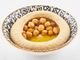 Classic smooth hummus