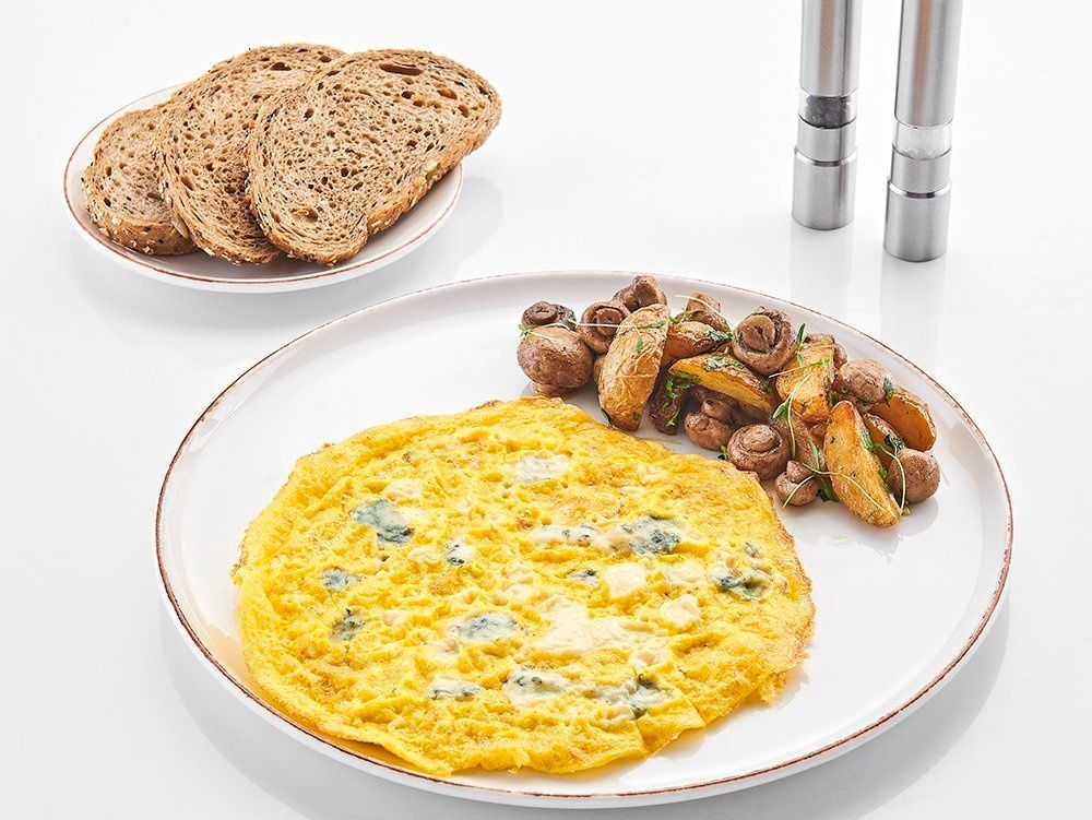 Roquefort cheese omelet egg