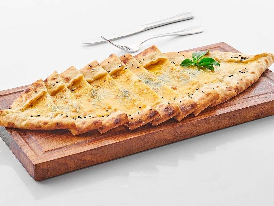 Mixed cheese pide