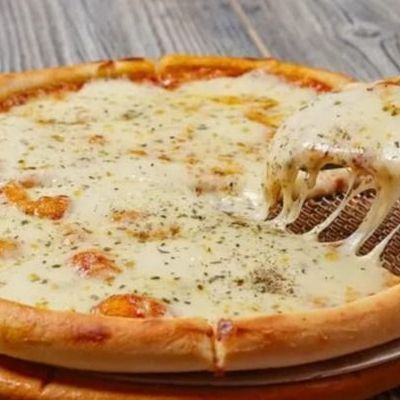 Large Ranch Chicken Pizza