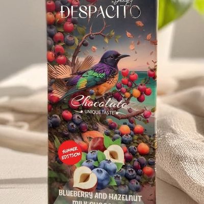 Despacito Bar Blueberry And Milk Hazelnut