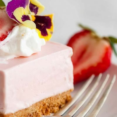 Strawberry Cheesecake Slice