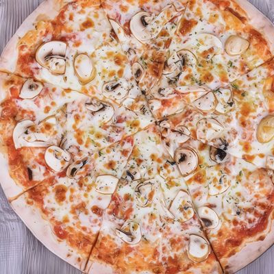 Italian Chicken Friday Pizza