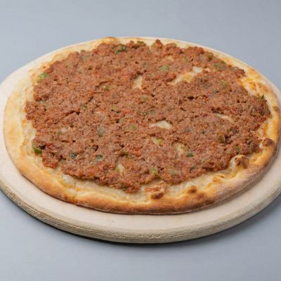 Pastrami Mozzarella Manoushe