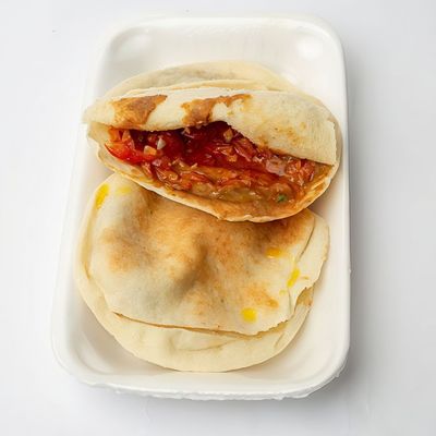 Salsa Foul Sandwich