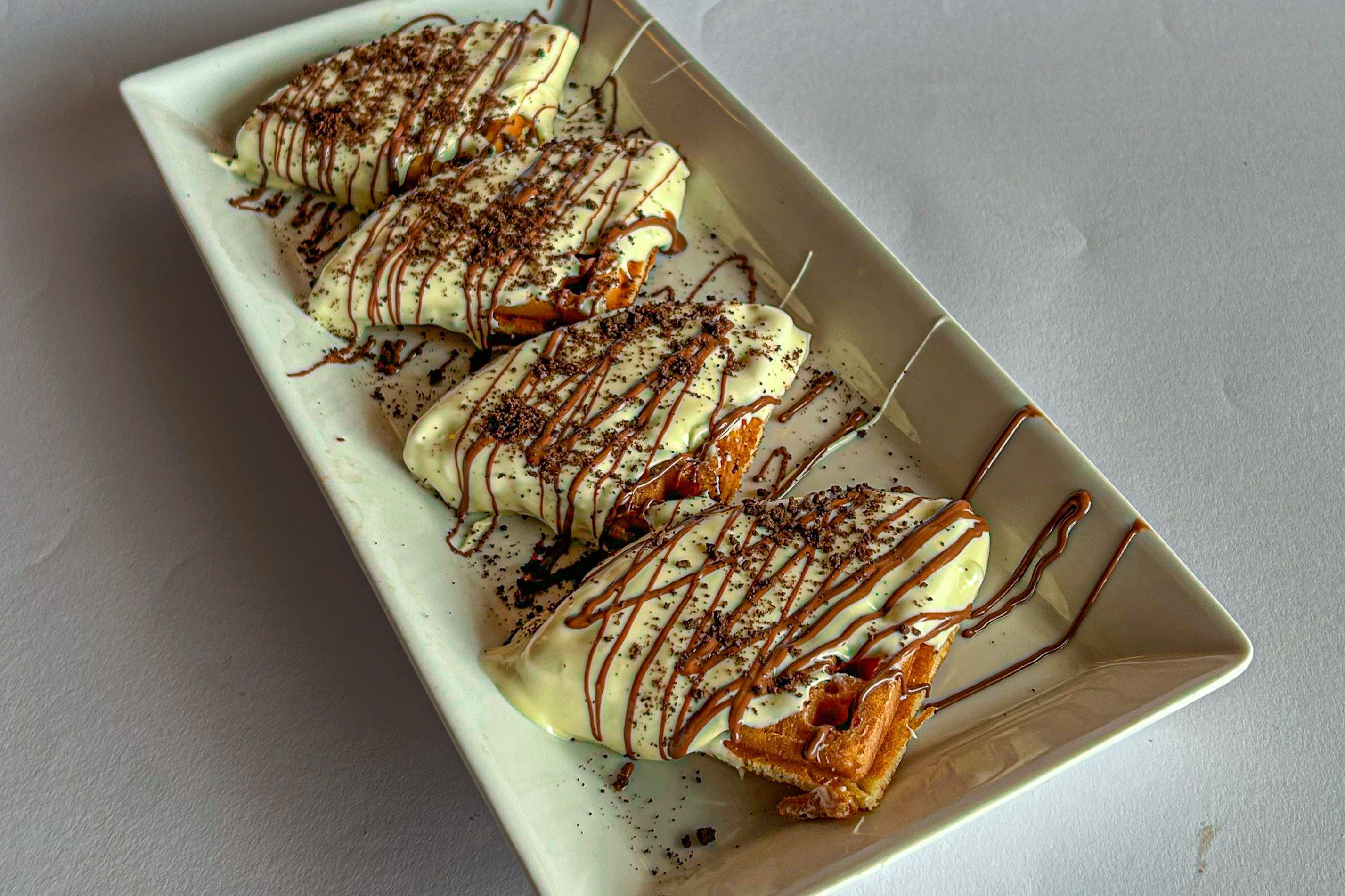 White Chocolate Waffle Round