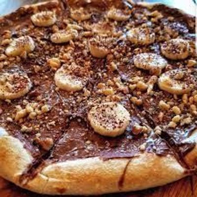 Sweet Nutella Pizza & Banana & Nuts