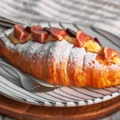 Fruit Croissant