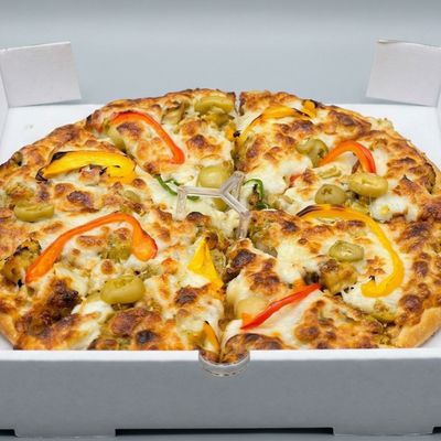 Tuna Pieces Italian Pizza