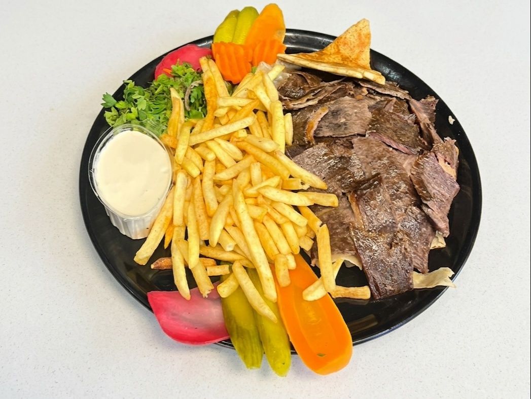 Quarter kilo of beef shawarma