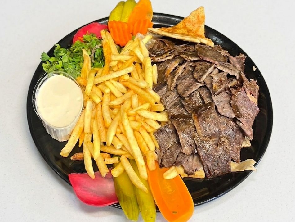 Half a kilo of beef shawarma