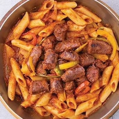 باستا بيني مع سجق شرقي